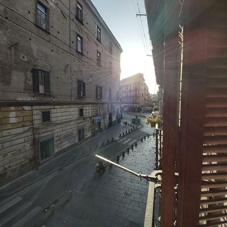 Dormire A Napoli Centro Holiday House Casa Vacanza Exterior photo