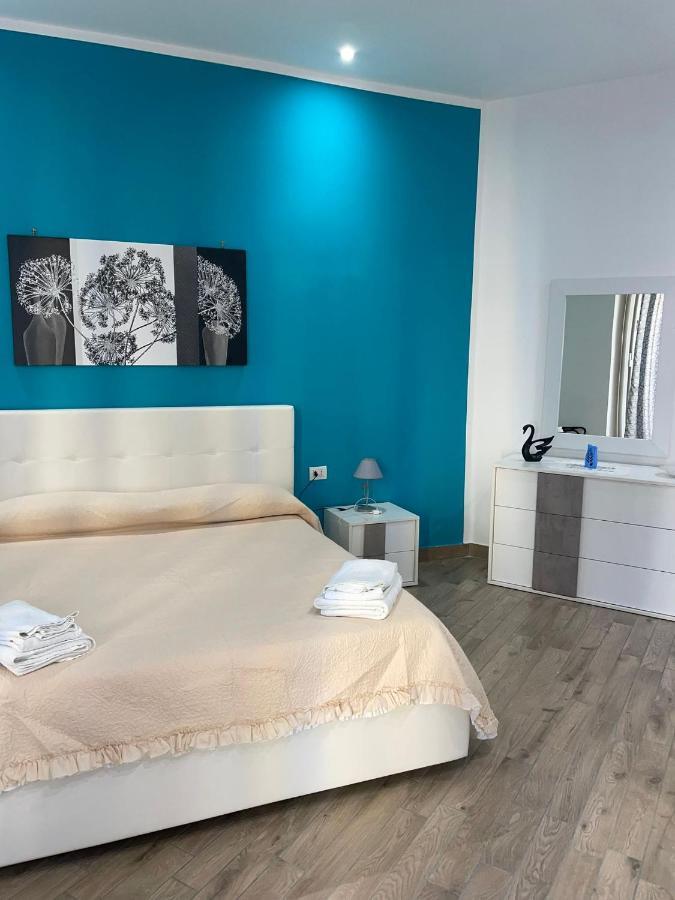 Dormire A Napoli Centro Holiday House Casa Vacanza Exterior photo