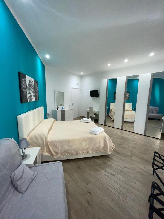 Dormire A Napoli Centro Holiday House Casa Vacanza Exterior photo