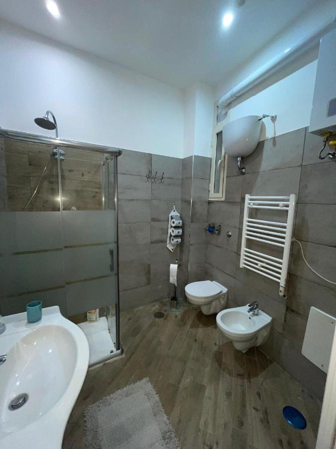 Dormire A Napoli Centro Holiday House Casa Vacanza Exterior photo