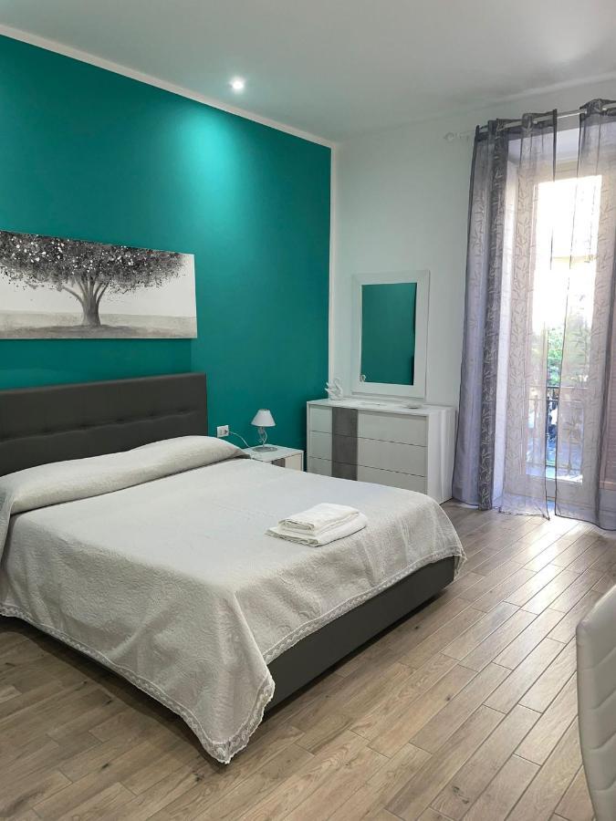 Dormire A Napoli Centro Holiday House Casa Vacanza Exterior photo