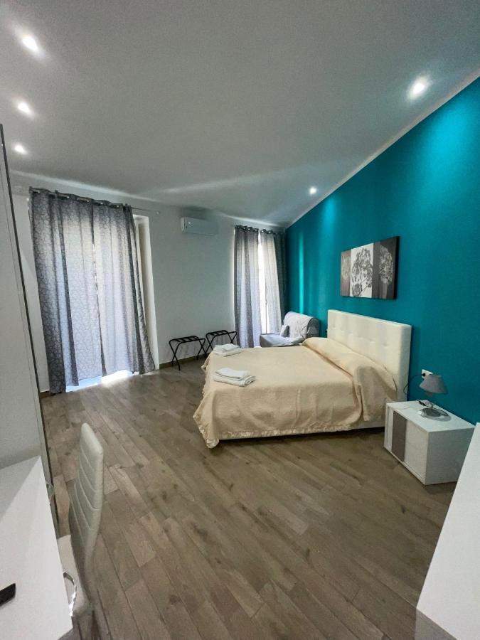 Dormire A Napoli Centro Holiday House Casa Vacanza Exterior photo