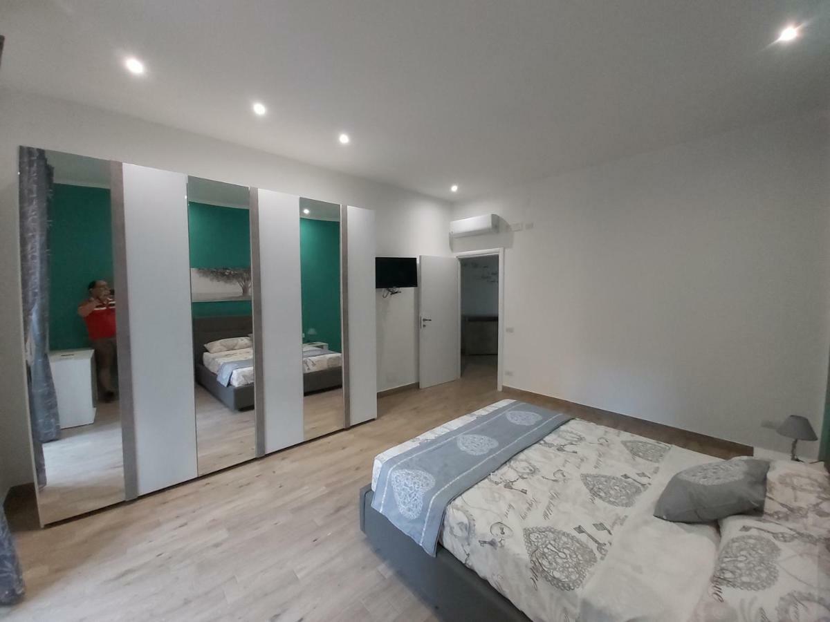 Dormire A Napoli Centro Holiday House Casa Vacanza Exterior photo